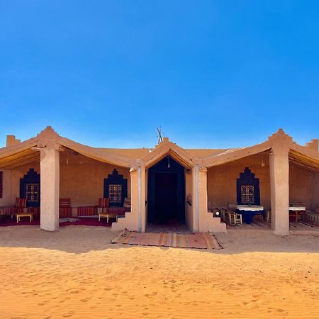姆哈米德 Camp Mbark Authentic酒店 外观 照片